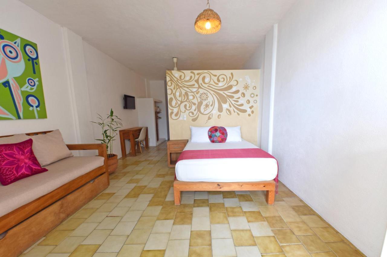 Emperador Vallarta Beachfront Hotel And Suites Puerto Vallarta Exteriör bild