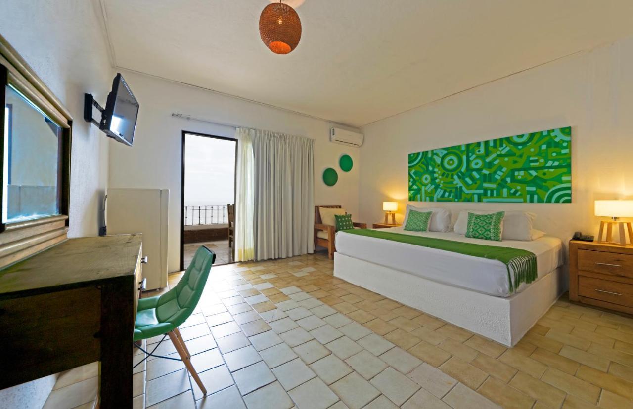 Emperador Vallarta Beachfront Hotel And Suites Puerto Vallarta Exteriör bild