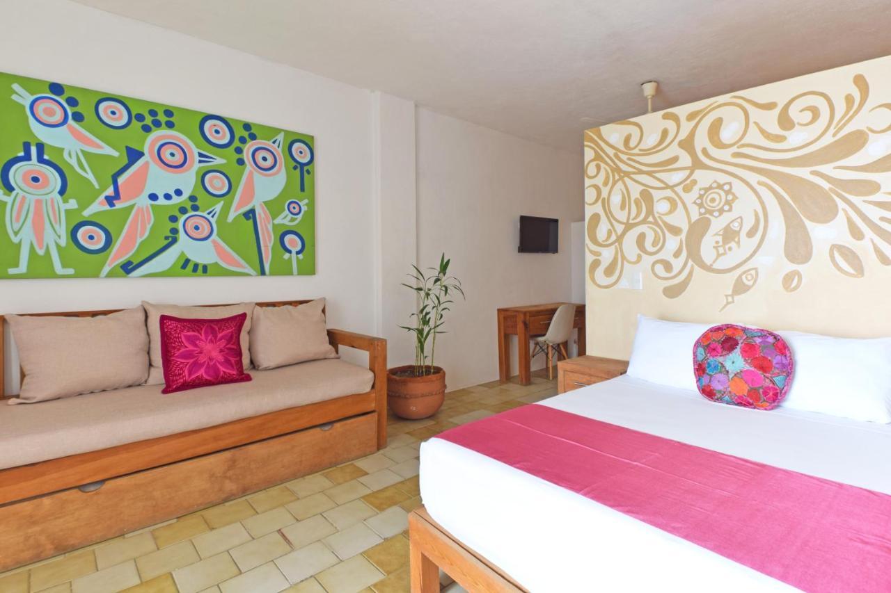 Emperador Vallarta Beachfront Hotel And Suites Puerto Vallarta Exteriör bild