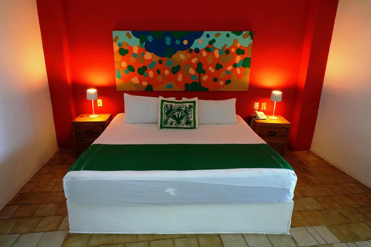 Emperador Vallarta Beachfront Hotel And Suites Puerto Vallarta Exteriör bild