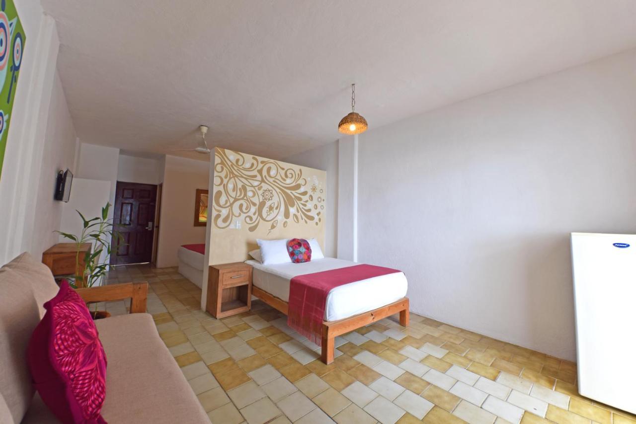 Emperador Vallarta Beachfront Hotel And Suites Puerto Vallarta Exteriör bild