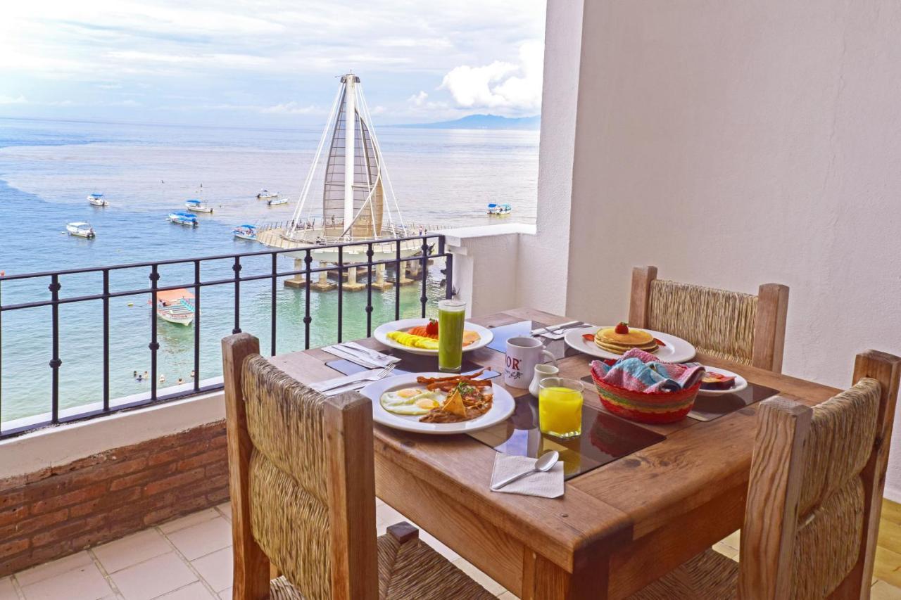 Emperador Vallarta Beachfront Hotel And Suites Puerto Vallarta Exteriör bild
