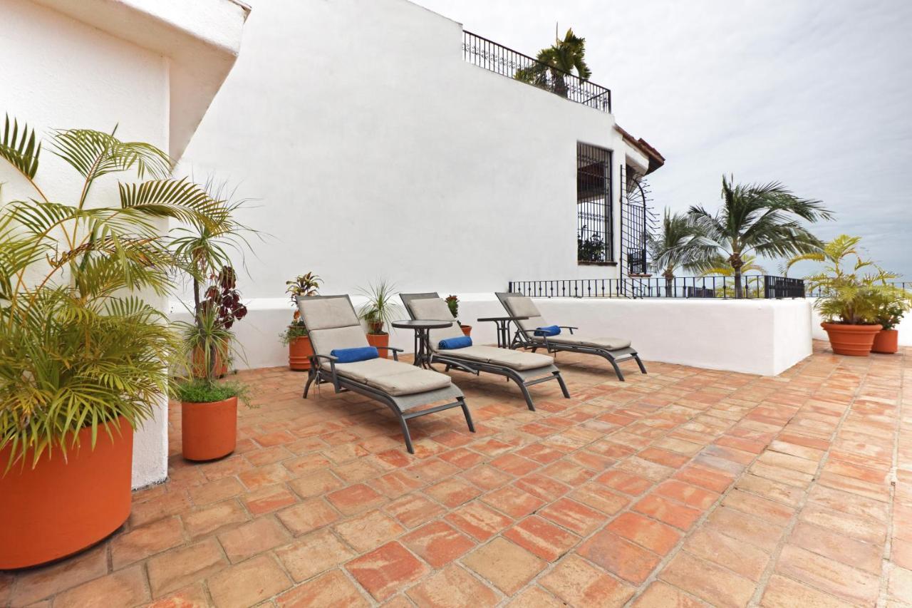 Emperador Vallarta Beachfront Hotel And Suites Puerto Vallarta Exteriör bild