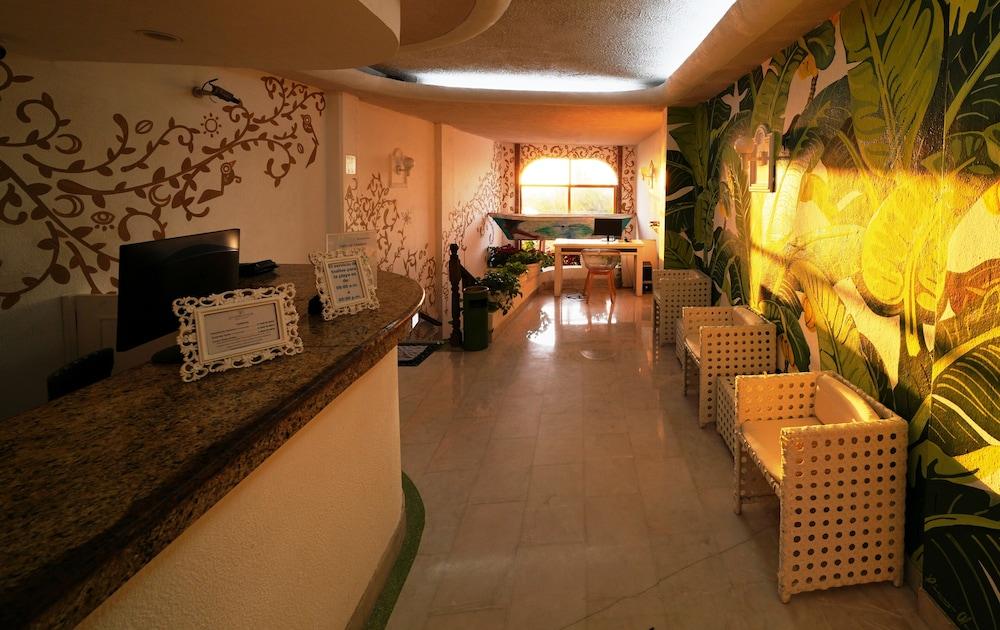 Emperador Vallarta Beachfront Hotel And Suites Puerto Vallarta Exteriör bild