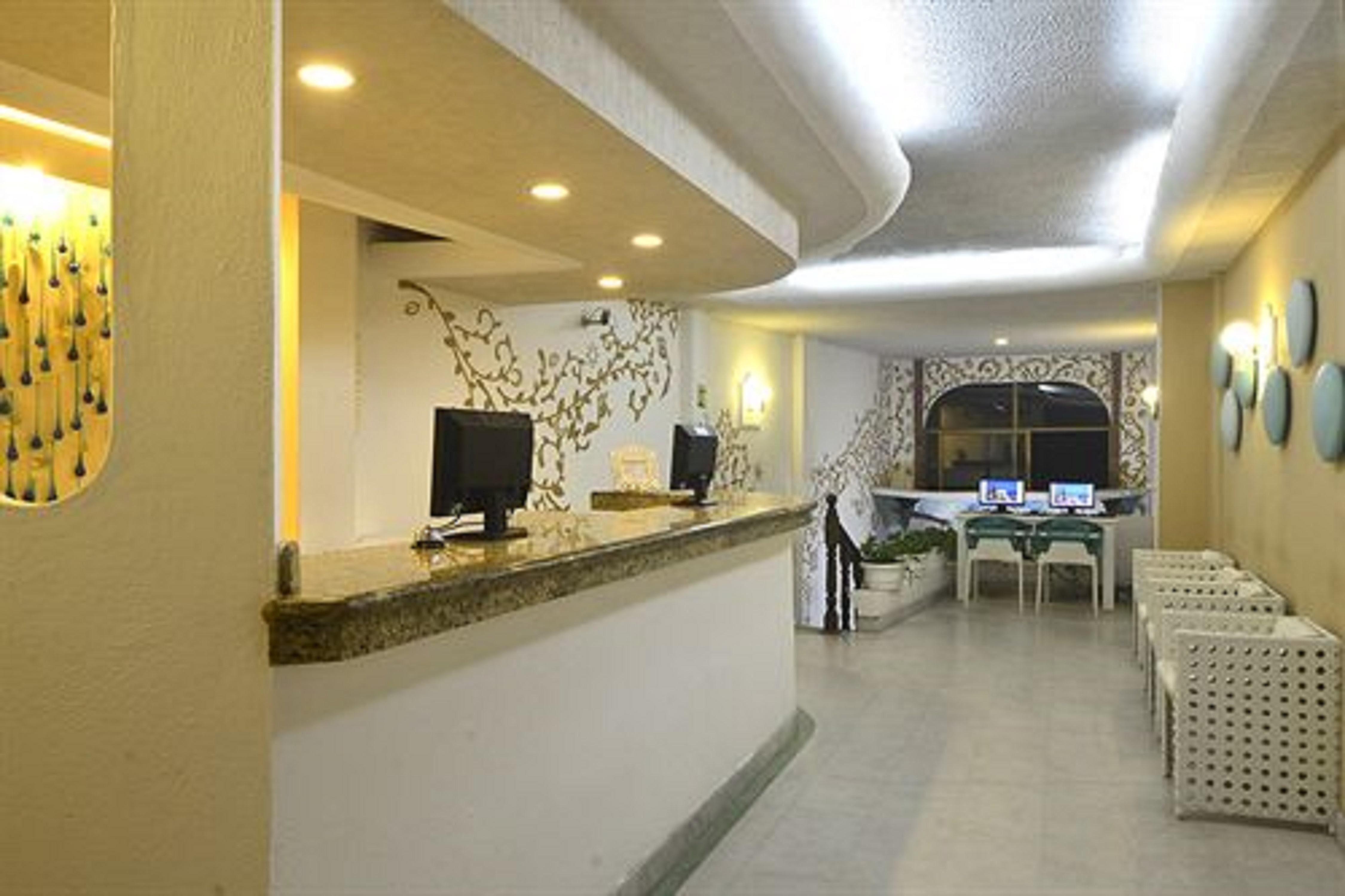 Emperador Vallarta Beachfront Hotel And Suites Puerto Vallarta Exteriör bild
